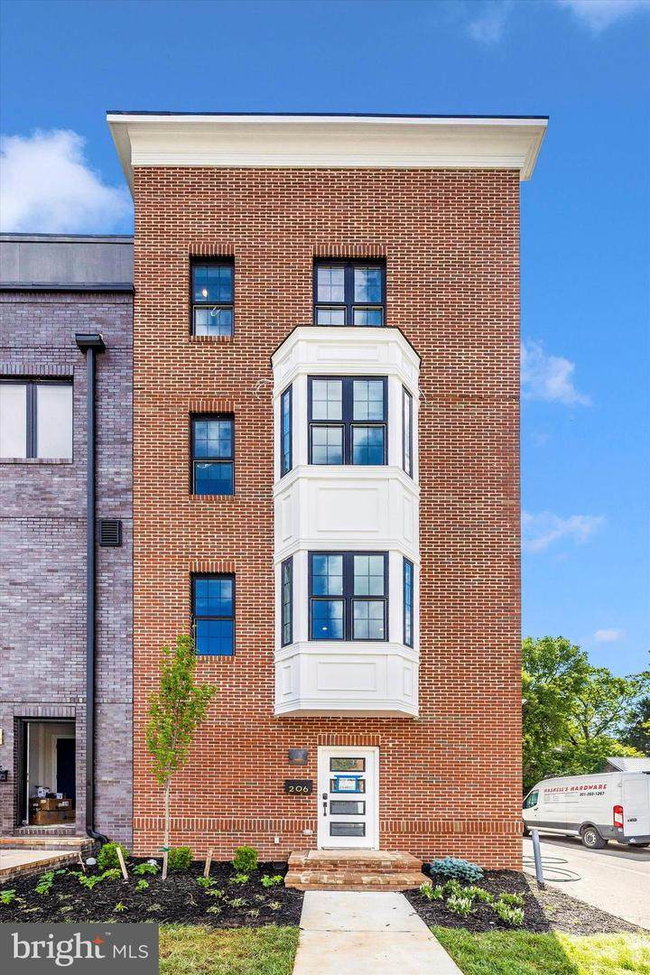 206 Broadway Street - Photo 1