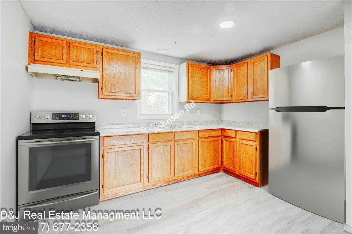 1919 Johnson Road - Photo 1