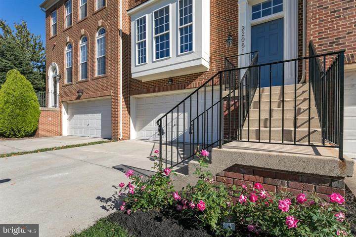 22051 Chelsy Paige Square - Photo 1