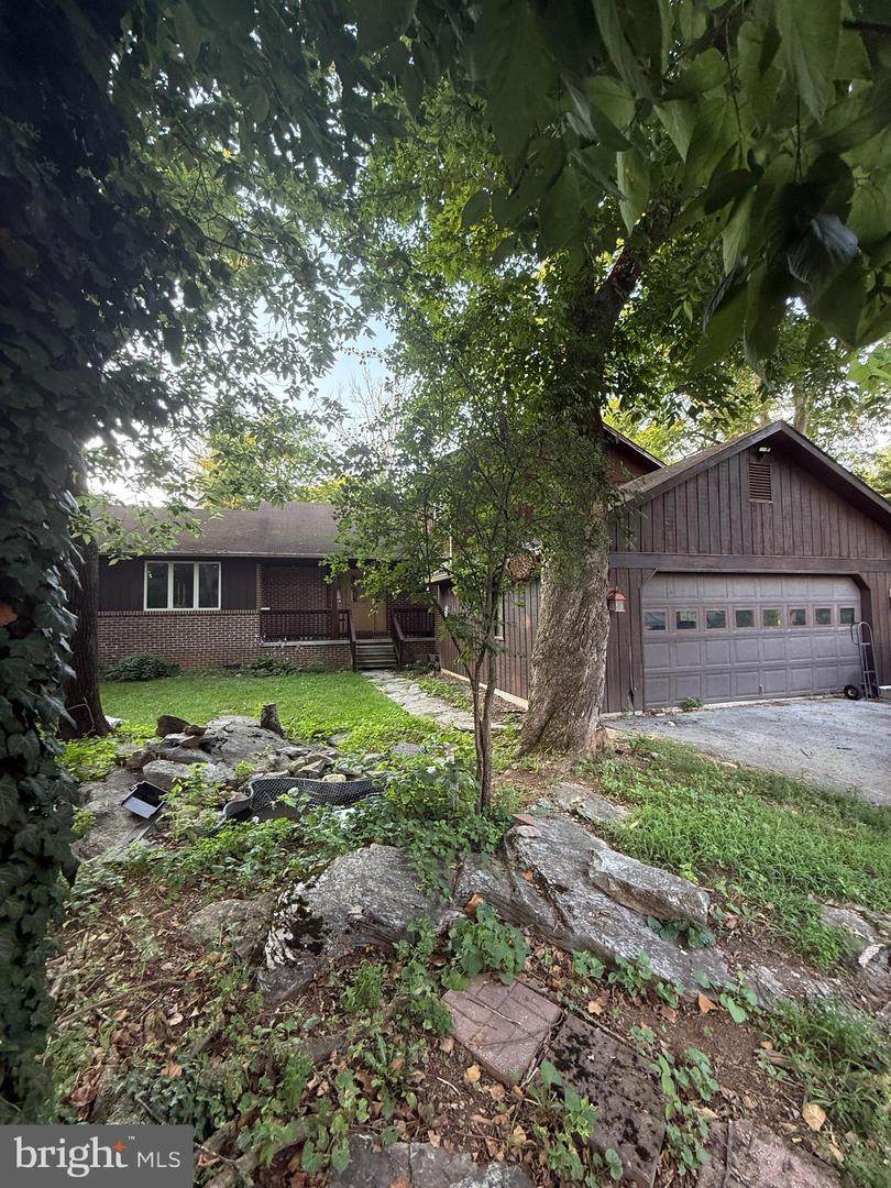 8 Bedrock Circle - Photo 1