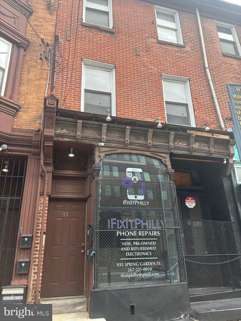 935 Spring Garden Street - Photo 1
