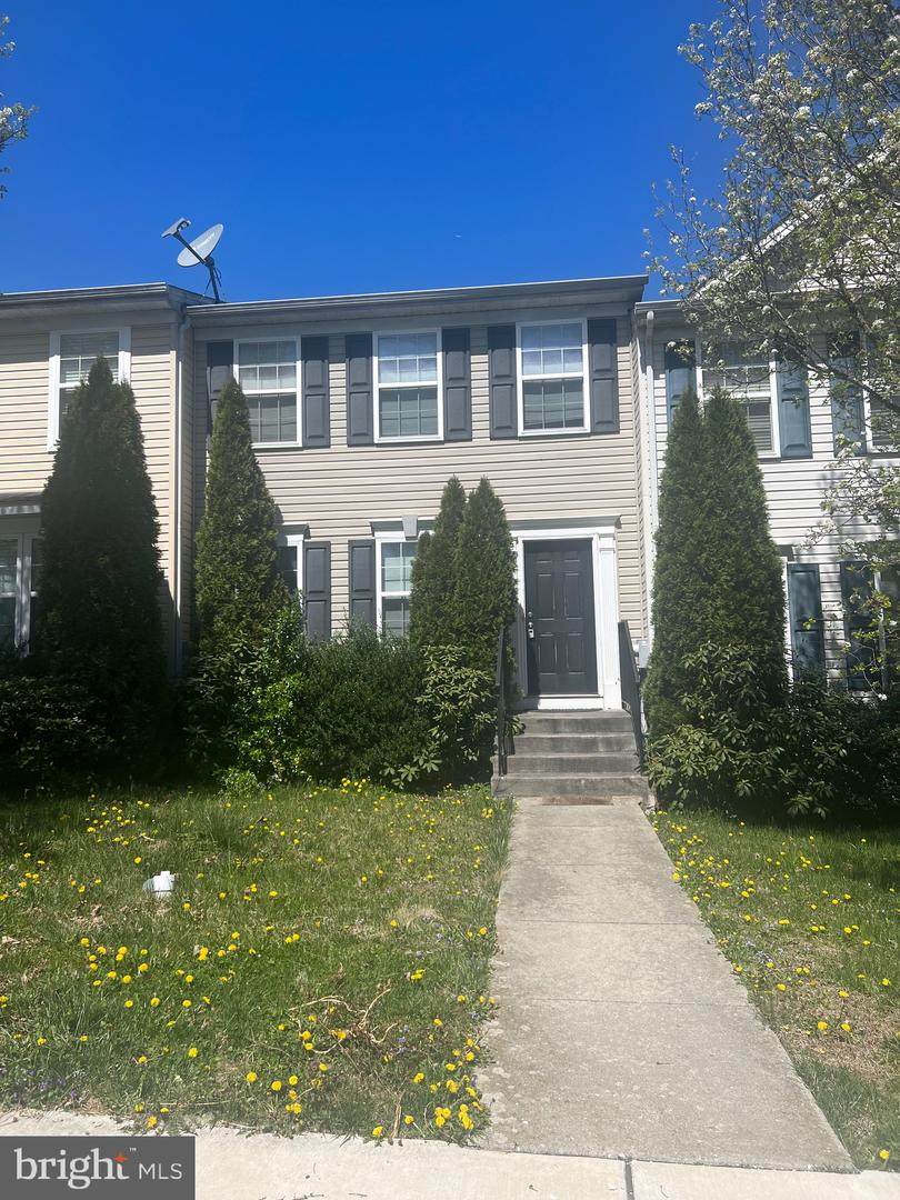 359 Dickens - Photo 1