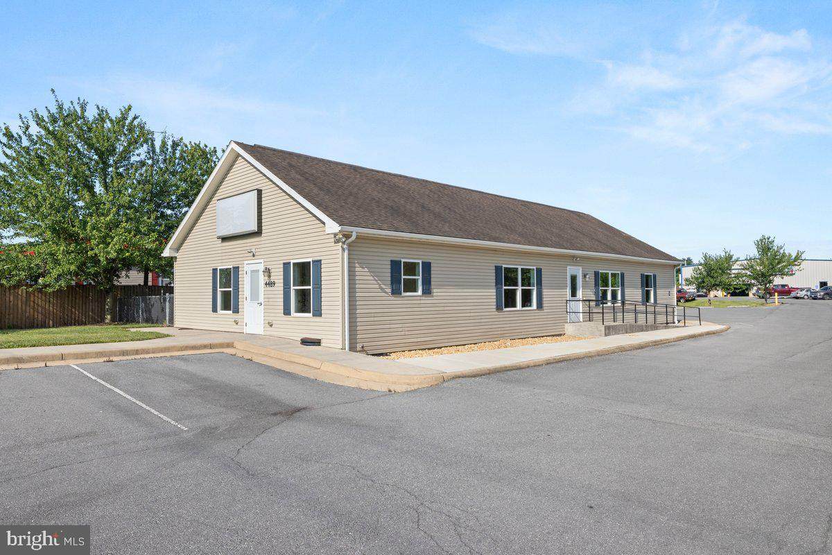 4489 Martinsburg Pike - Photo 1
