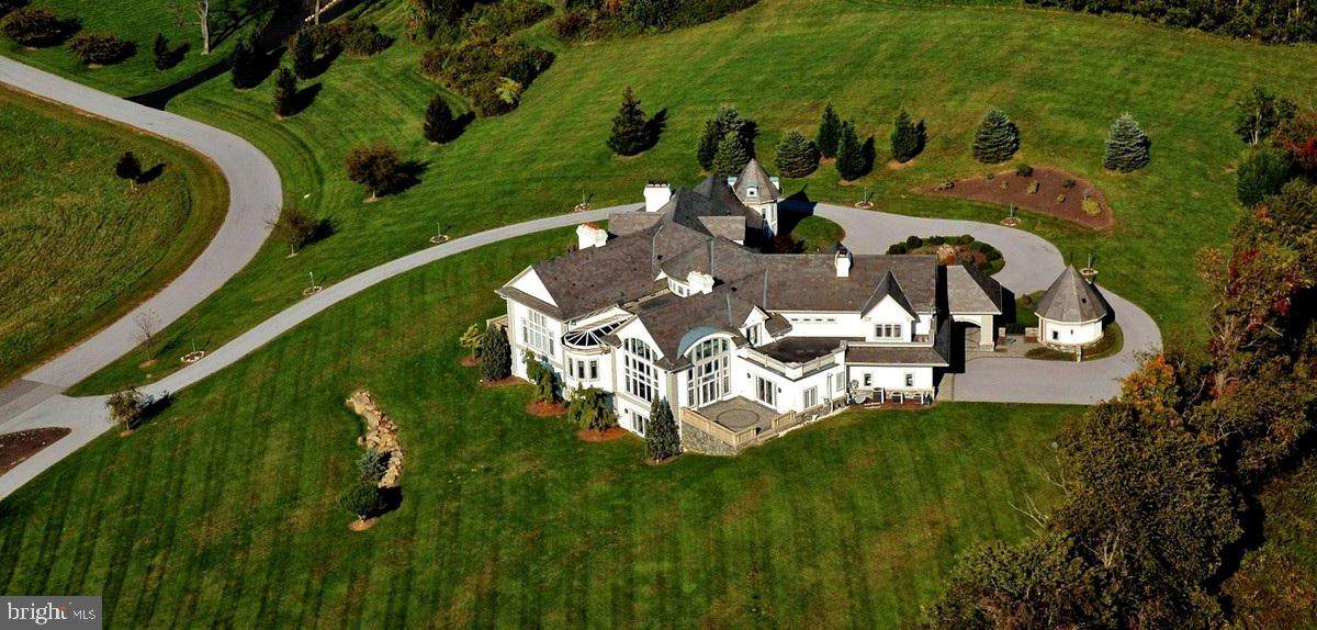 1342 Carolannes Way - Photo 1