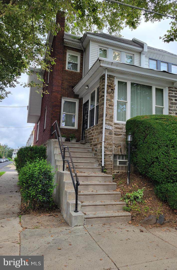 1521 67TH Avenue - Photo 1