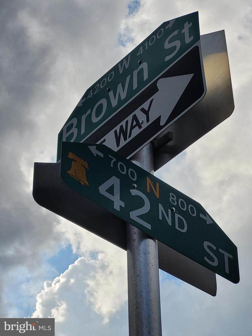 731 42ND Street - Photo 1