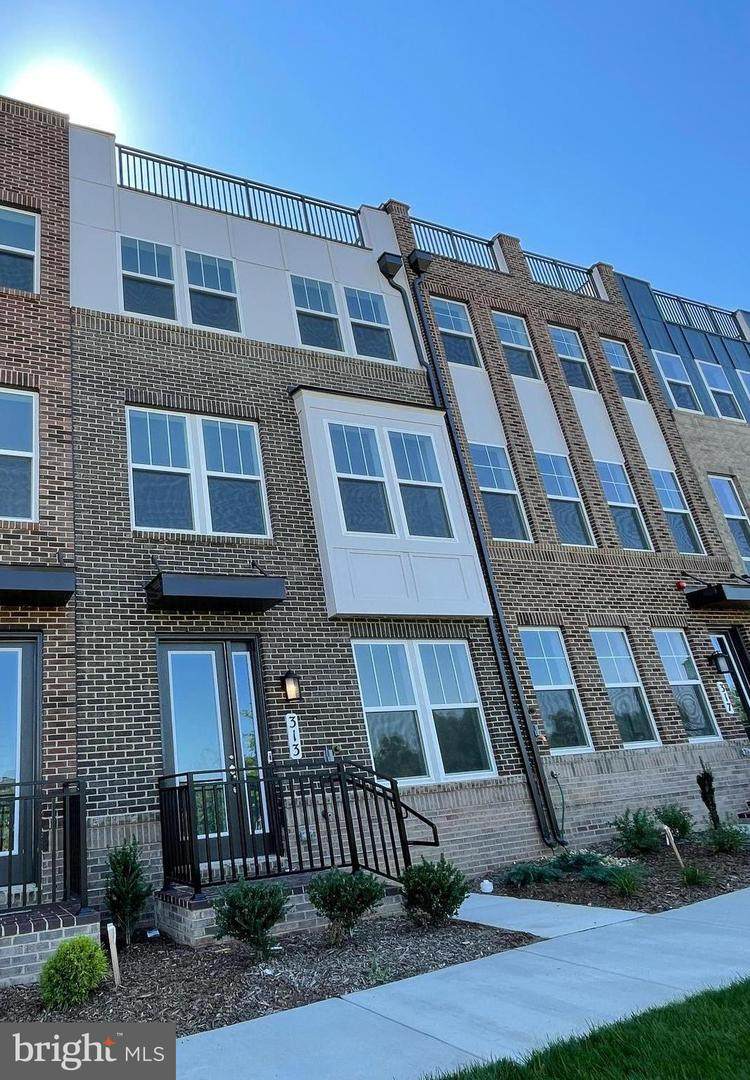 313 Salinger Place - Photo 1