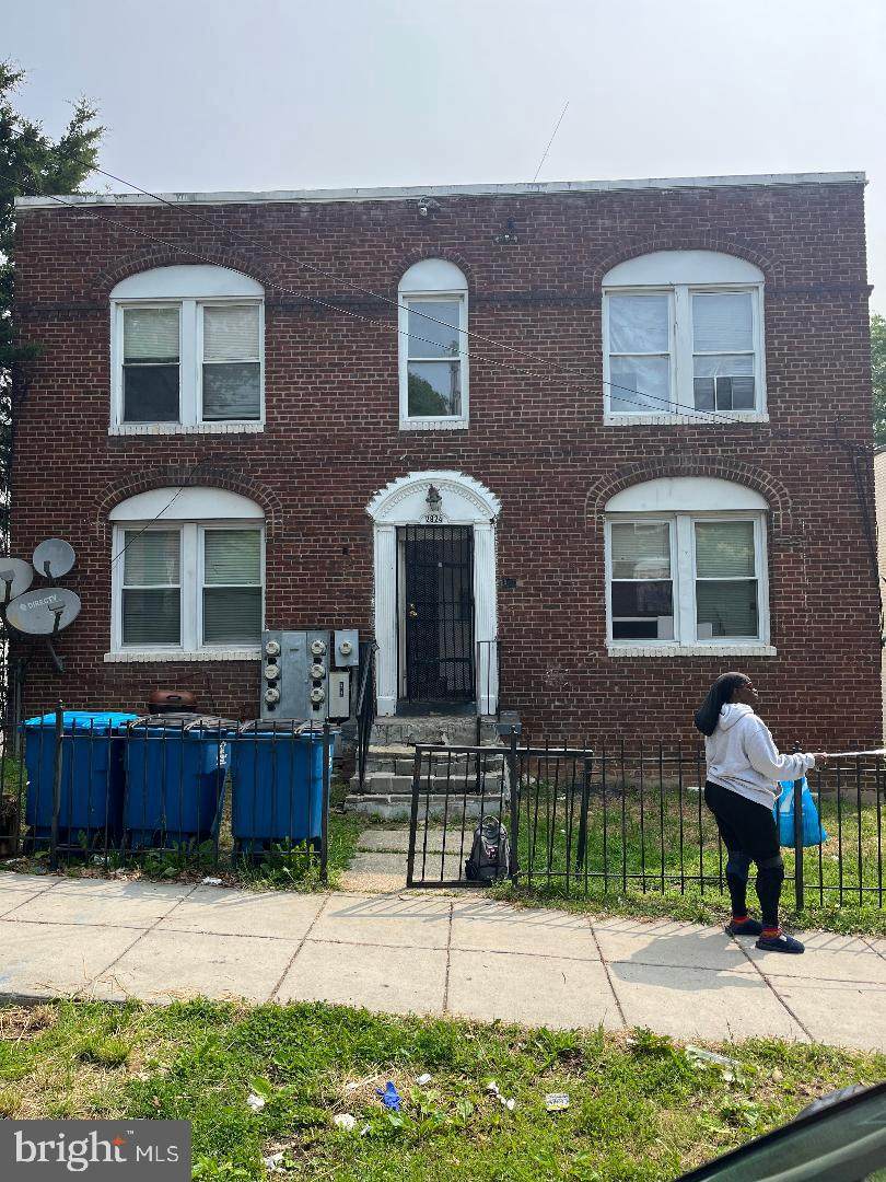 2824 Buena Vista Terrace - Photo 1