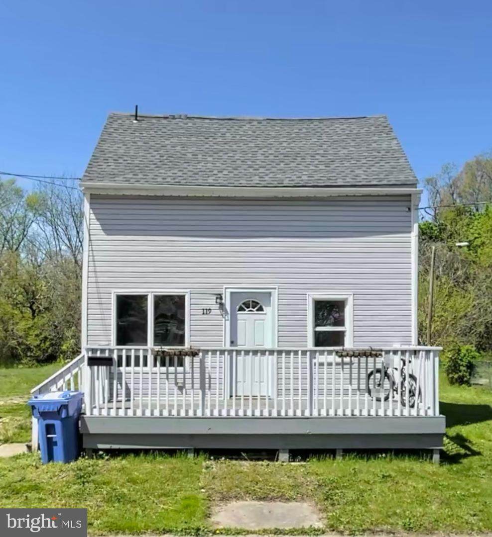 119 Academy Street - Photo 1