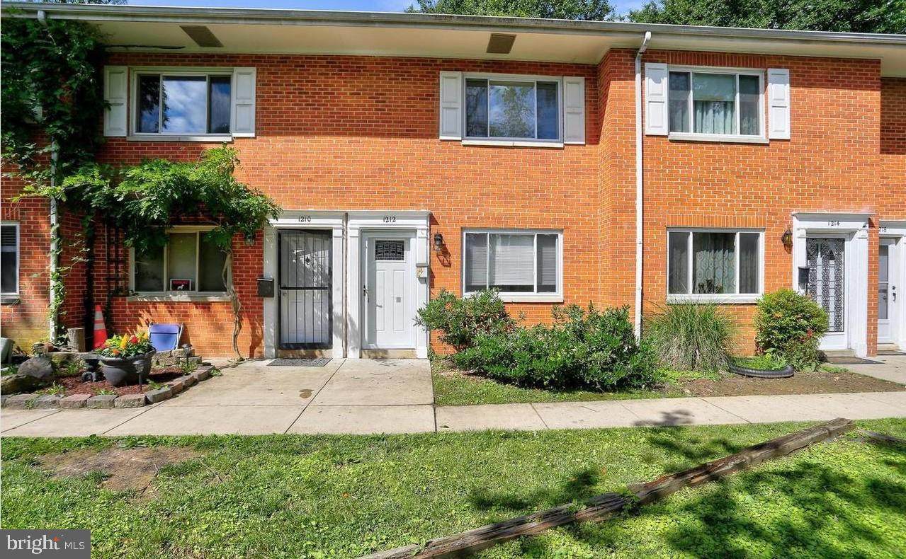 1212 Westview Terrace - Photo 1