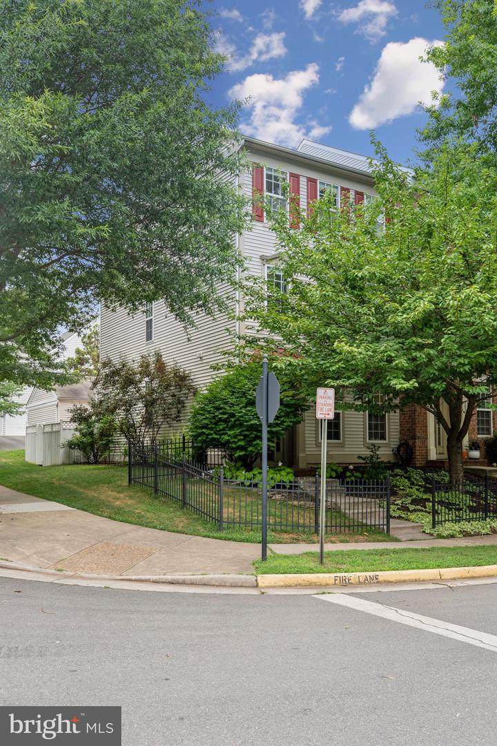 20353 Bowfonds Street - Photo 1