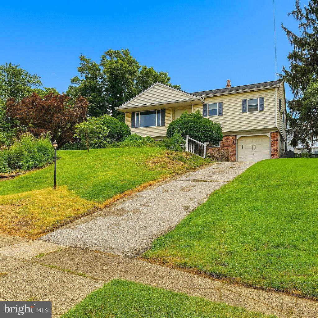 520 Deerfield Drive - Photo 1