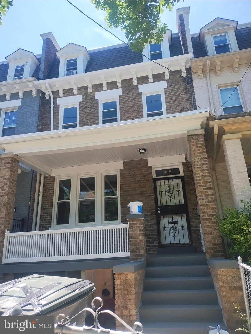 828 Allison Street - Photo 1