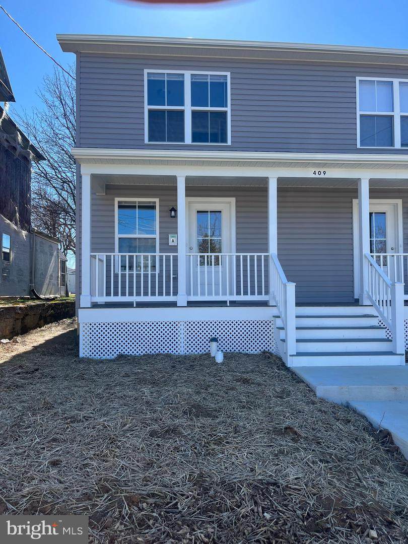 409 Fifth Street - Photo 1