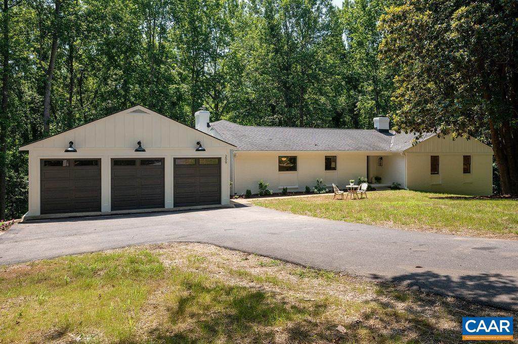 209 Montvue Dr - Photo 1