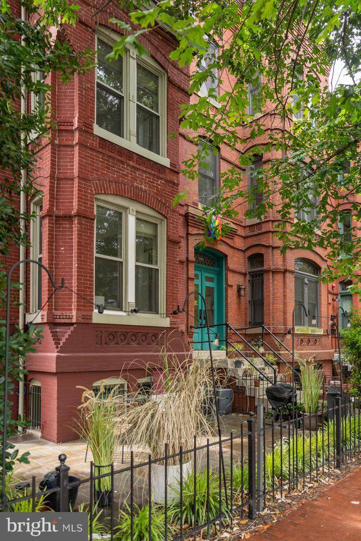1202 P Street - Photo 1