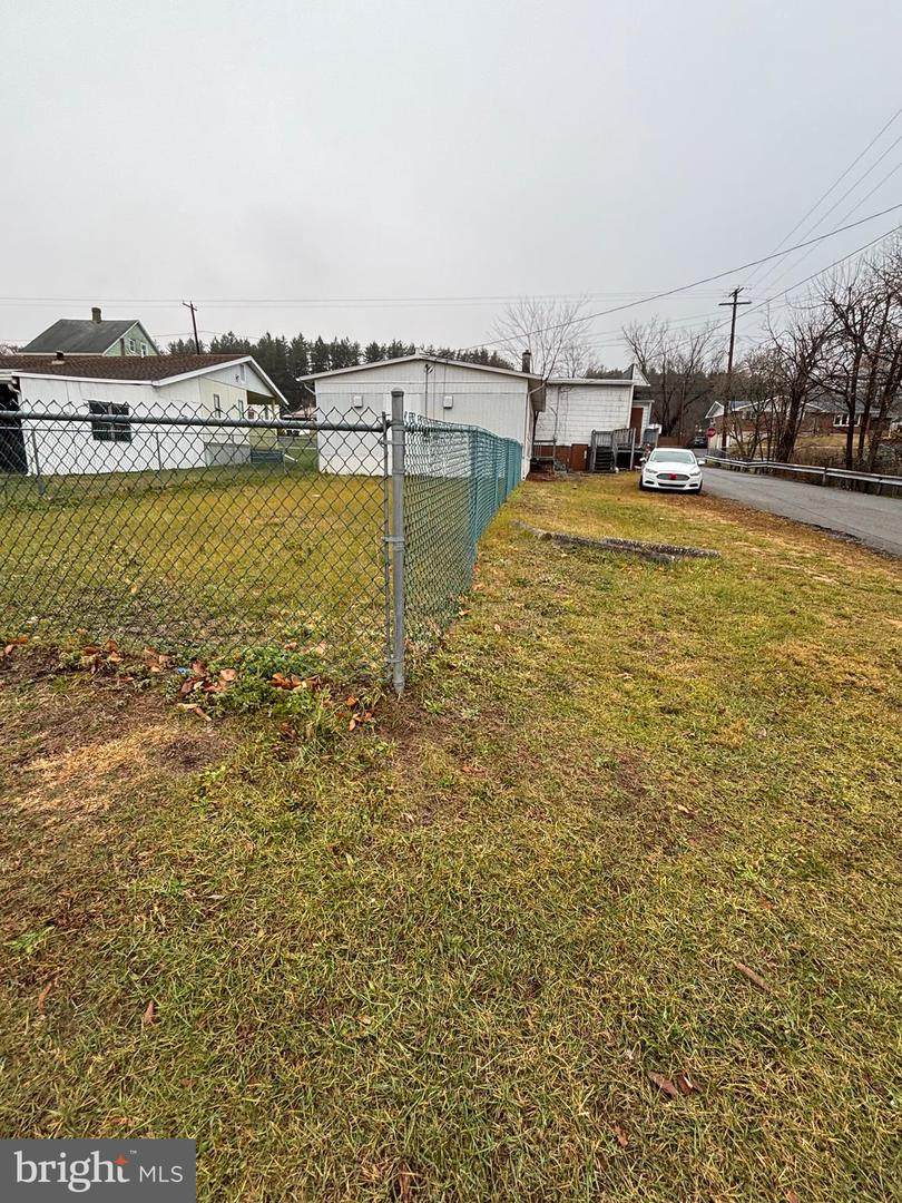 602 Market Street - Photo 1