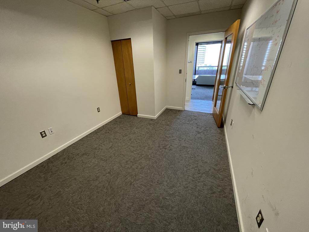 1110 Bonifant - Photo 1