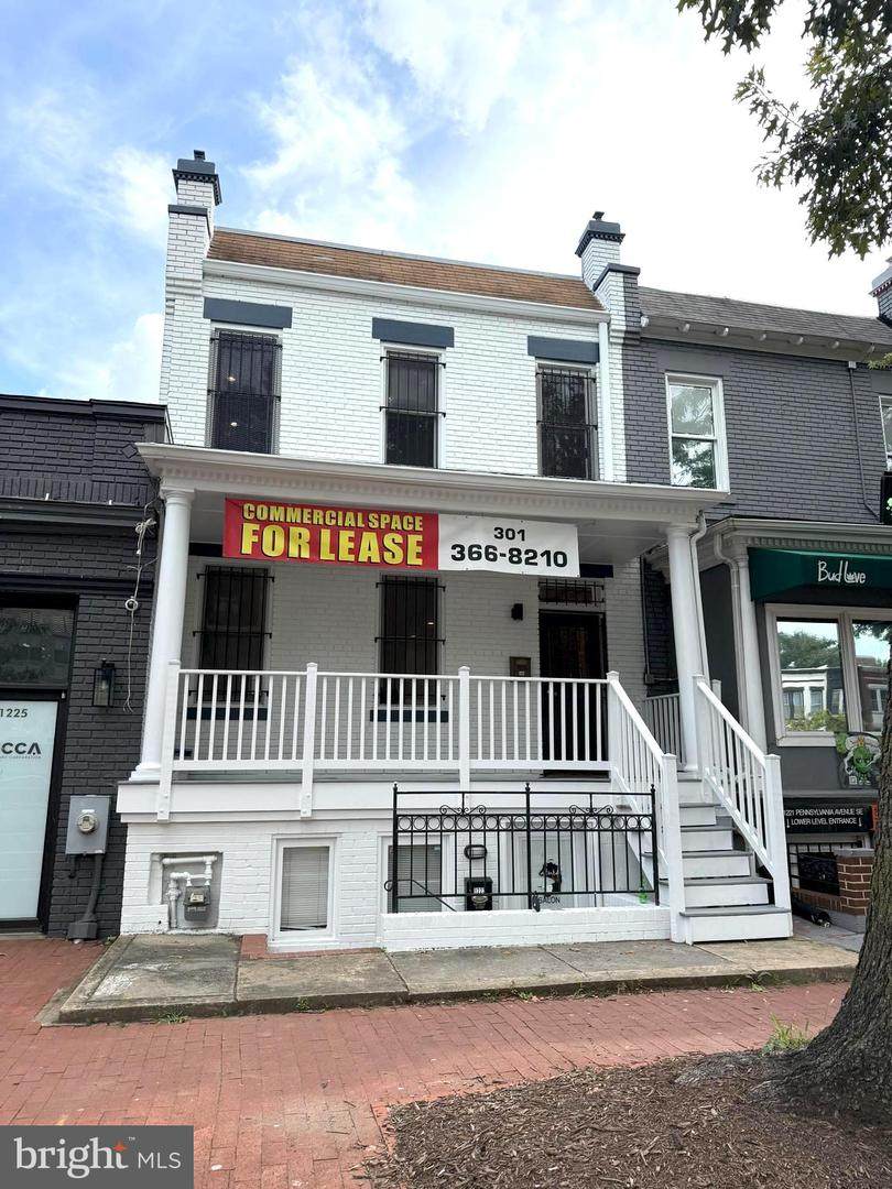 1223 Pennsylvania Avenue - Photo 1