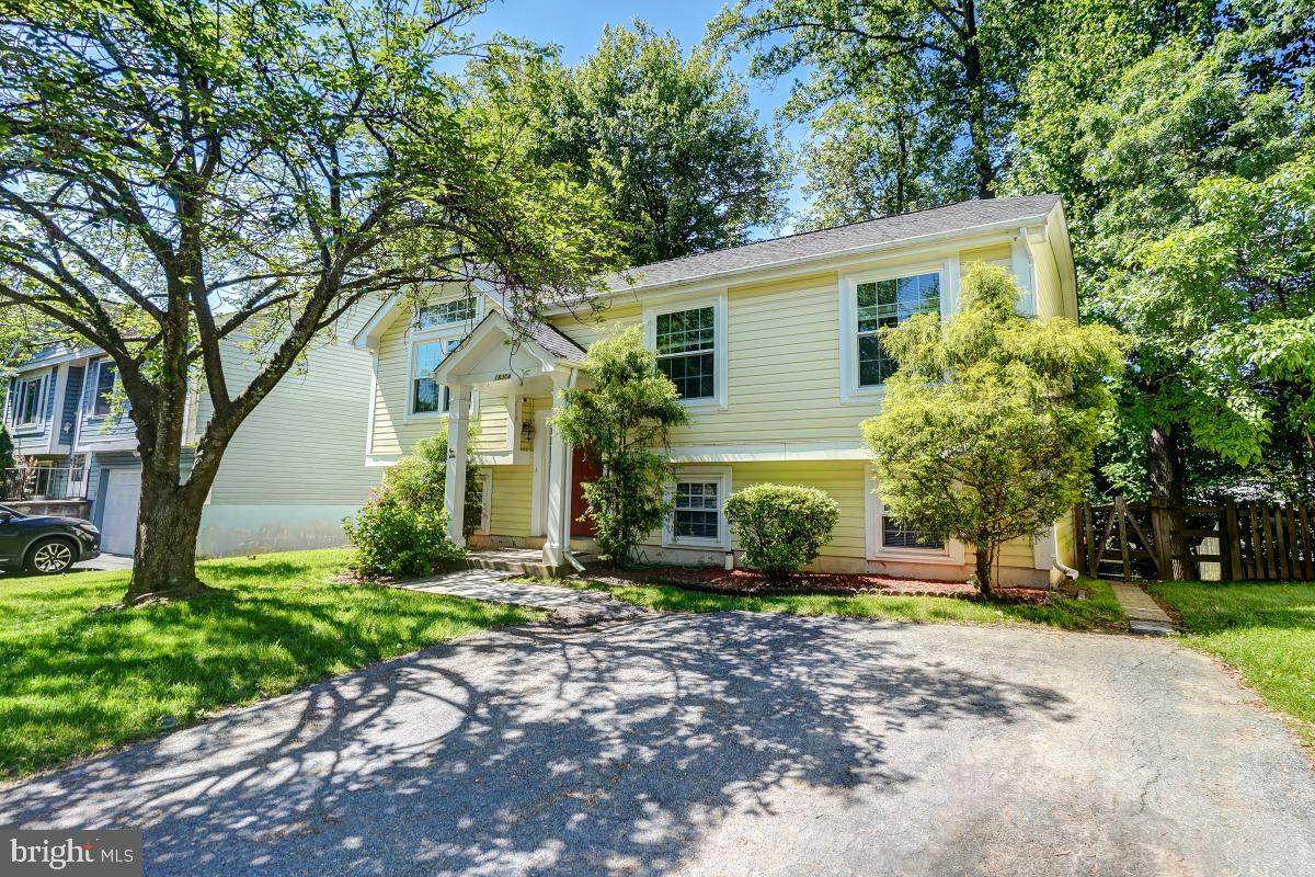 18304 Swan Stream Drive - Photo 1