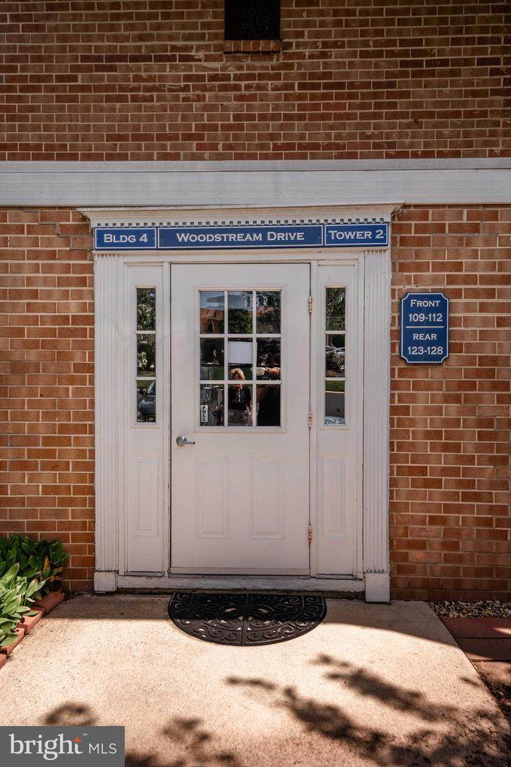 110 Woodstream - Photo 1