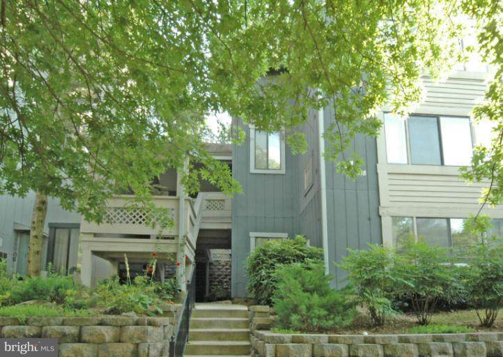 922 Windbrooke Drive - Photo 1