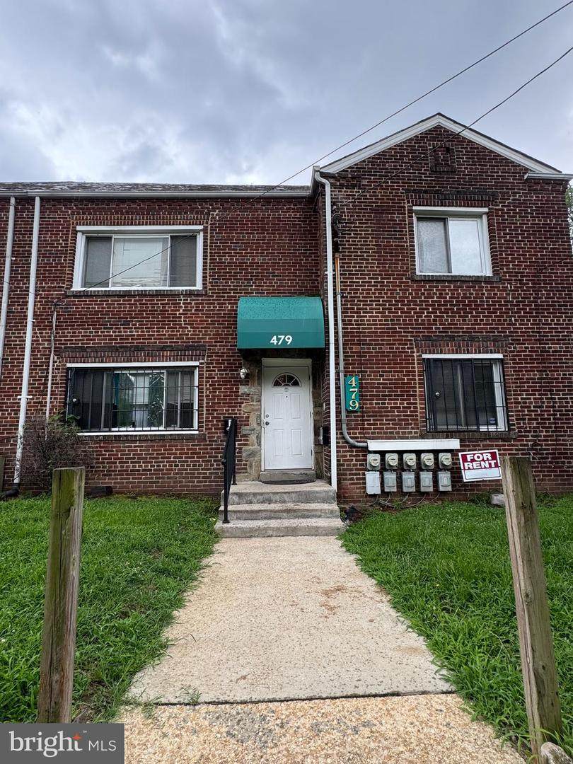 479 Orange Street - Photo 1