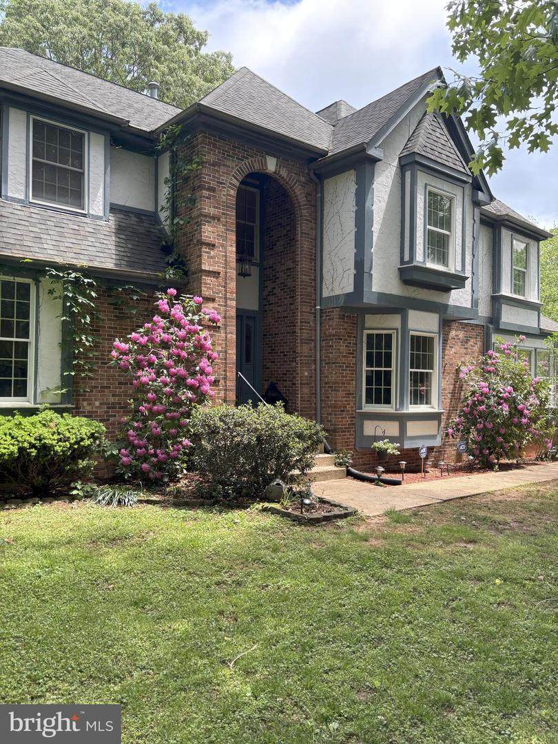 3059 Southampton Drive - Photo 1