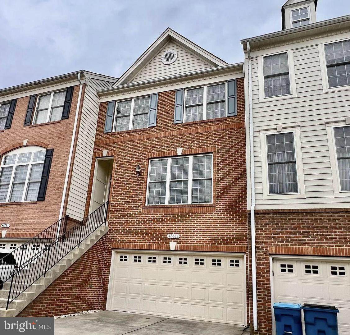 42683 Sandman Terrace - Photo 1