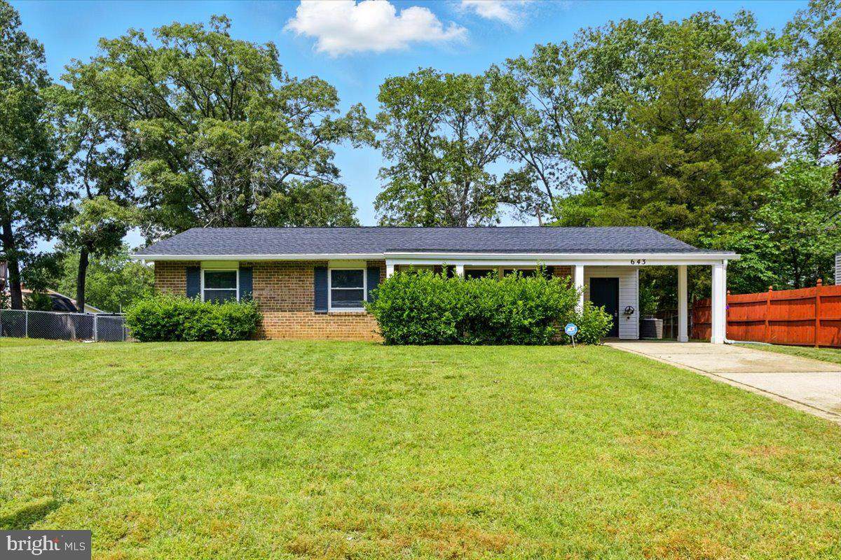 643 University Drive - Photo 1