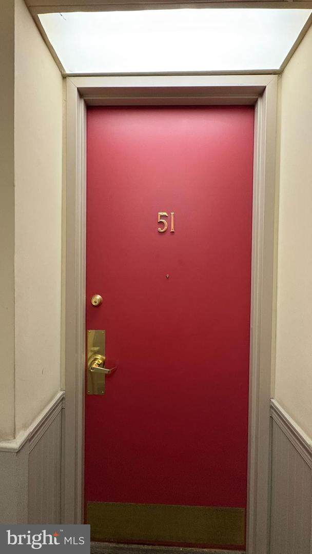 1010 Race Street - Photo 1