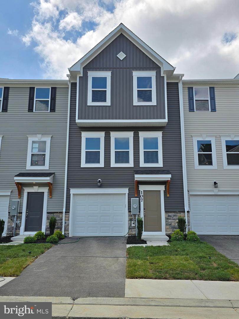 107 Boone Court - Photo 1