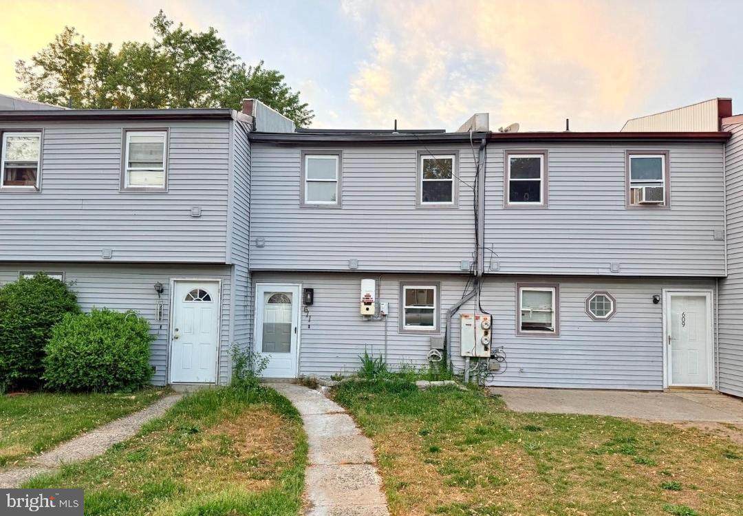 611 Tara Drive - Photo 1