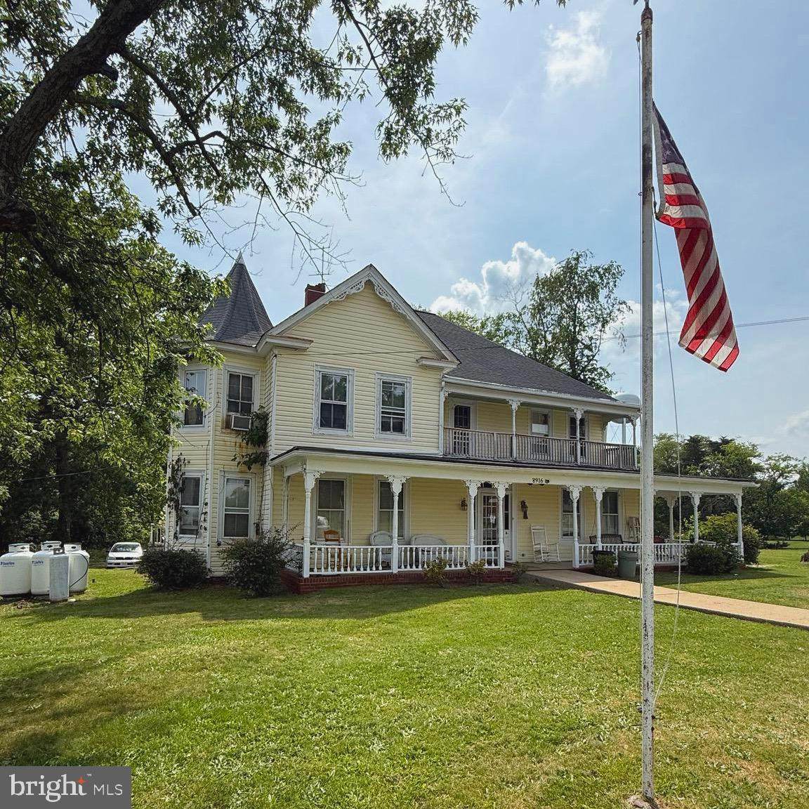 8916 Courthouse Road - Photo 1