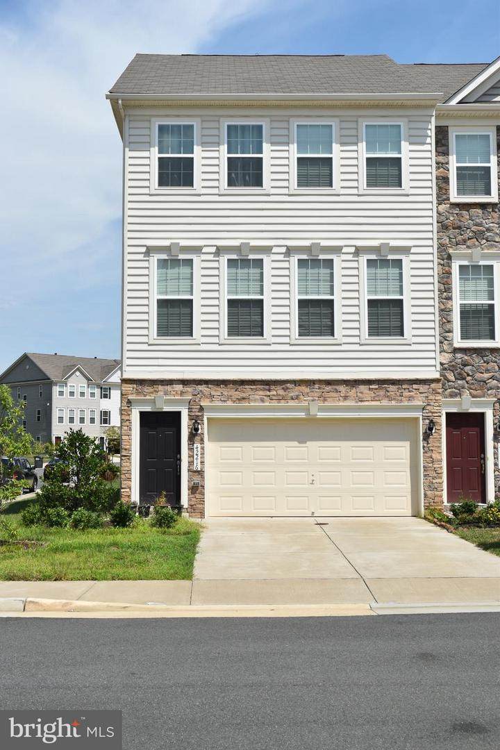 42216 Dean Chapel Square - Photo 1