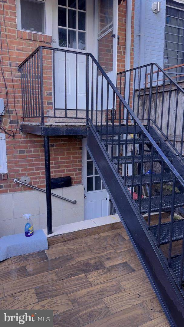 1535 ( Basement ) K Street - Photo 1