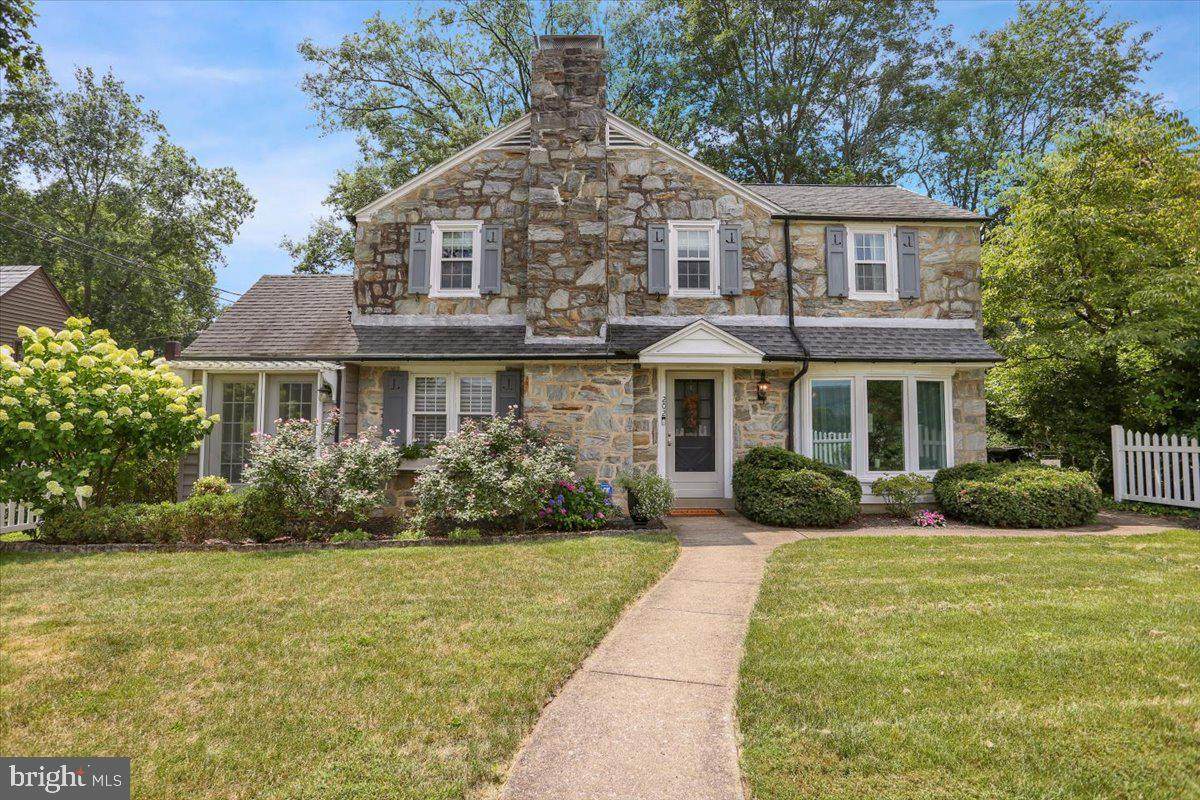 202 High Street - Photo 1