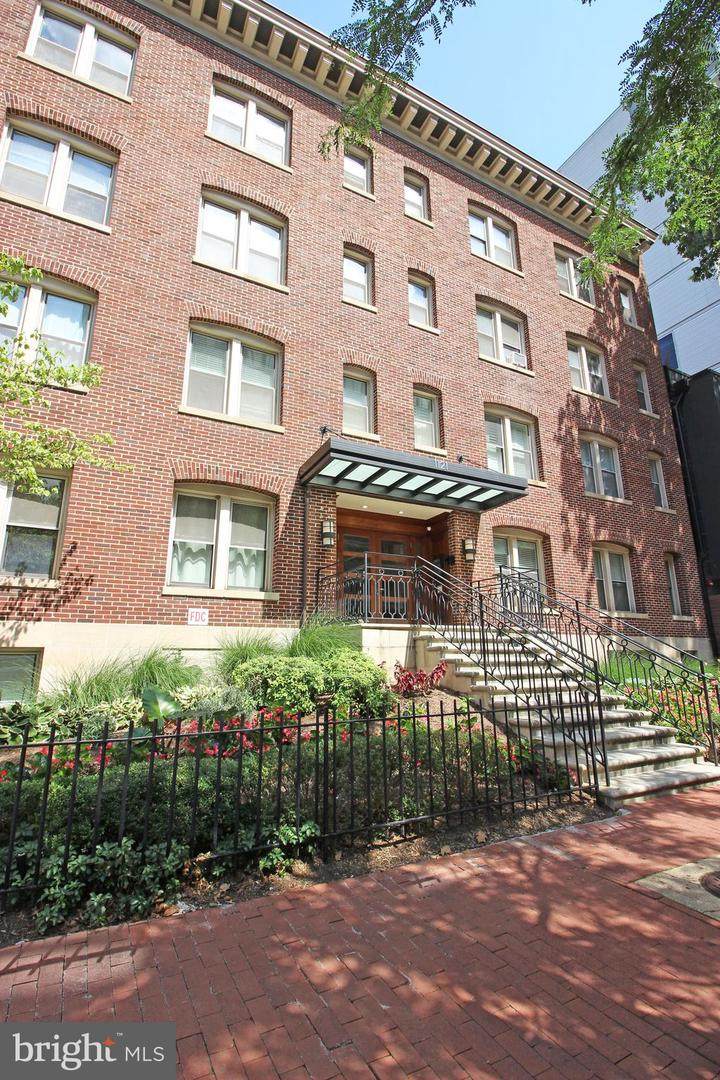 1121 24TH Street - Photo 1