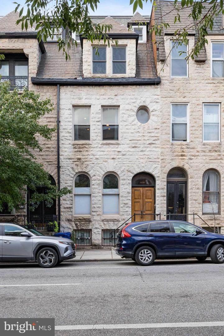 1230 Calvert Street - Photo 1