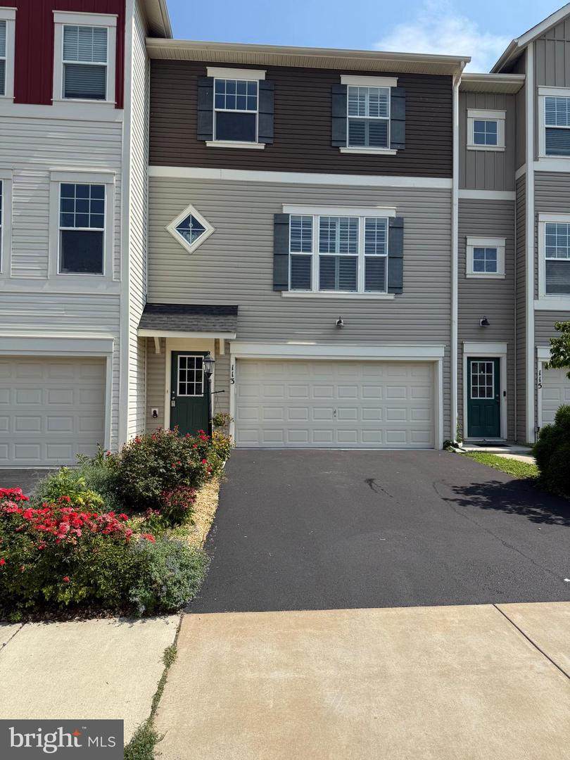 113 Blackford Drive - Photo 1