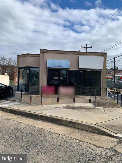 601 Morgan Avenue - Photo 1