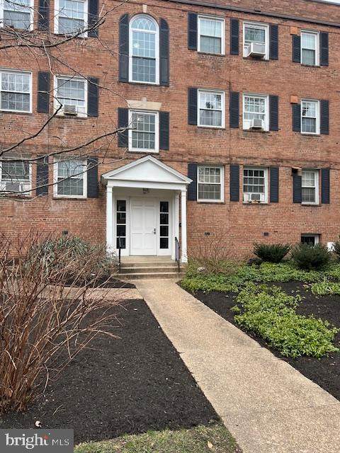 5012 Columbia Pike - Photo 1