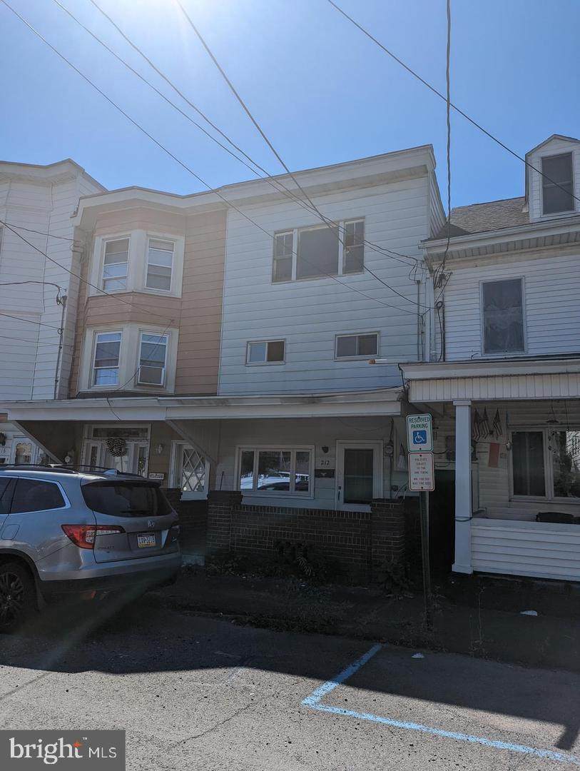 212 Lloyd Street - Photo 1