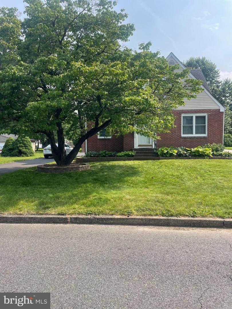 1747 Mcgalliard Avenue - Photo 1