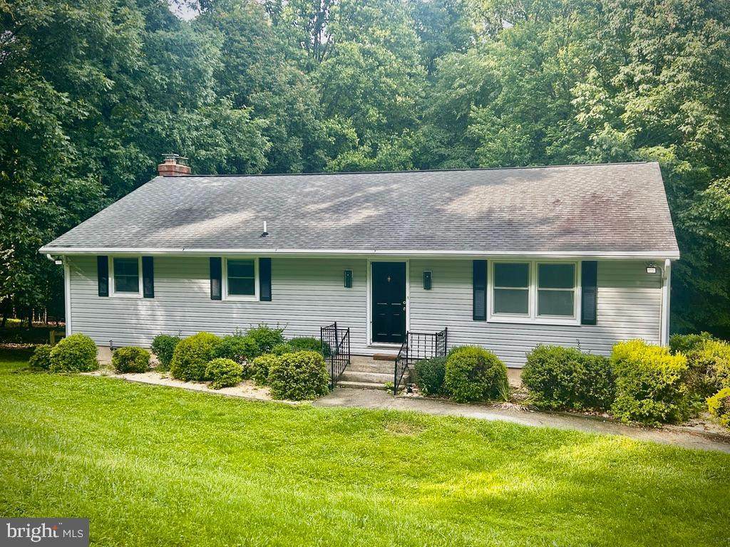 6405 White Oak Court - Photo 1