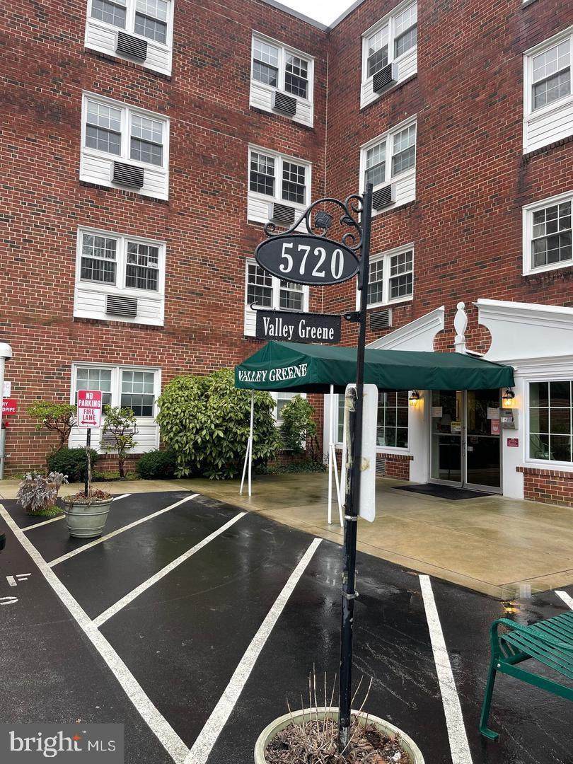 5720 Wissahickon Avenue - Photo 1