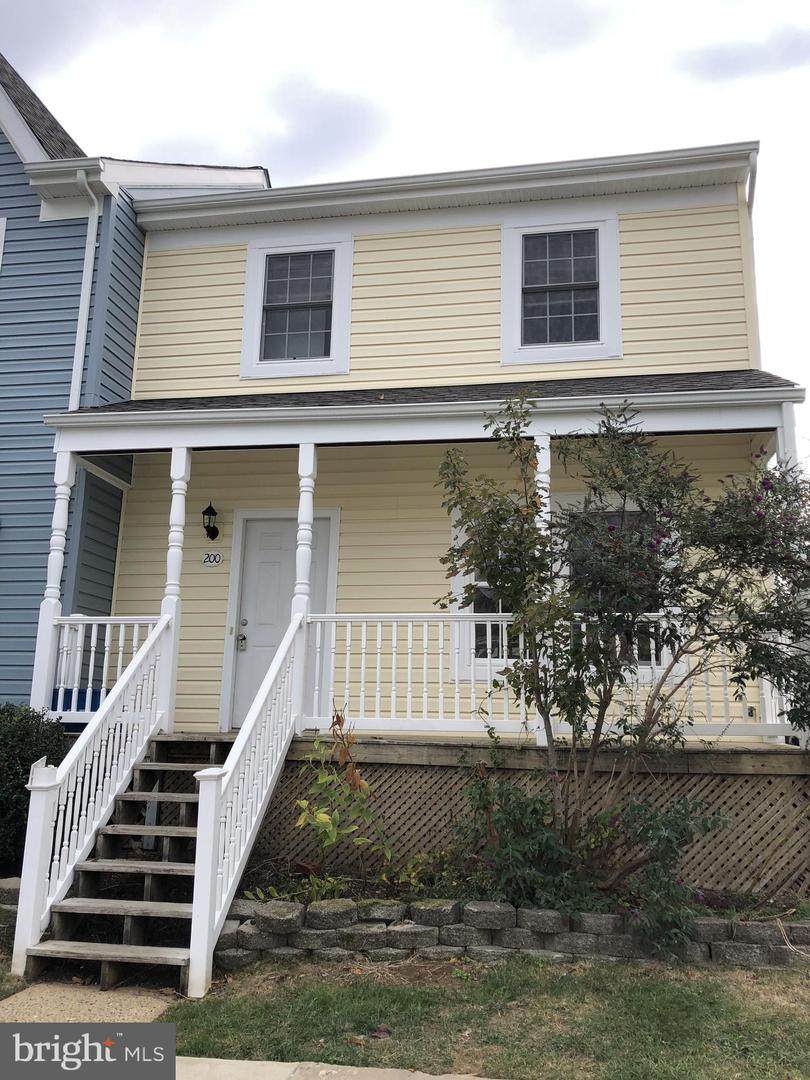 200 Surry Lane - Photo 1