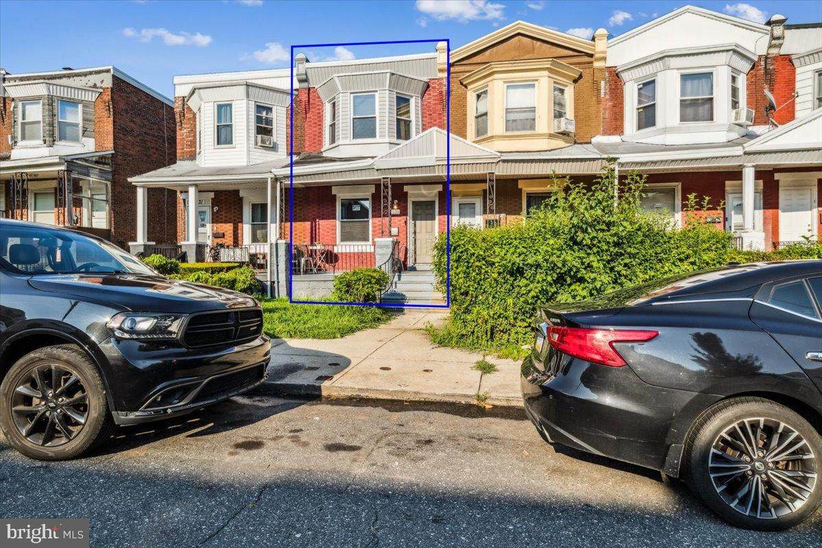 1529 Robinson Street - Photo 1