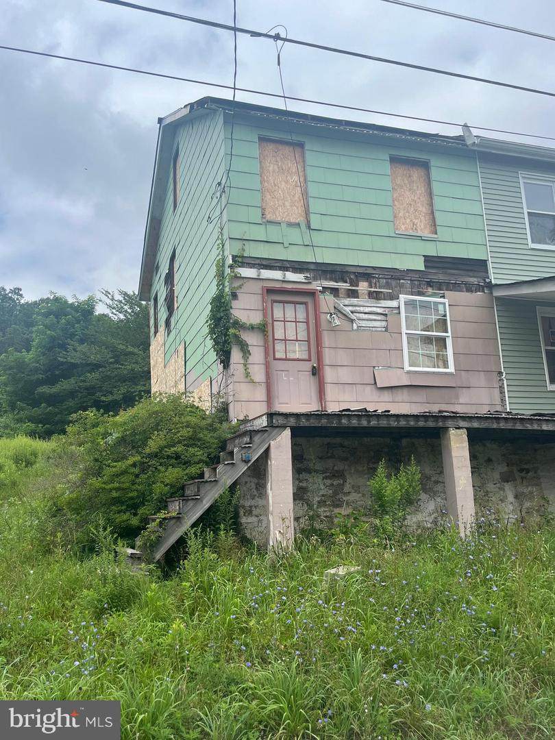 17 Main Street - Photo 1