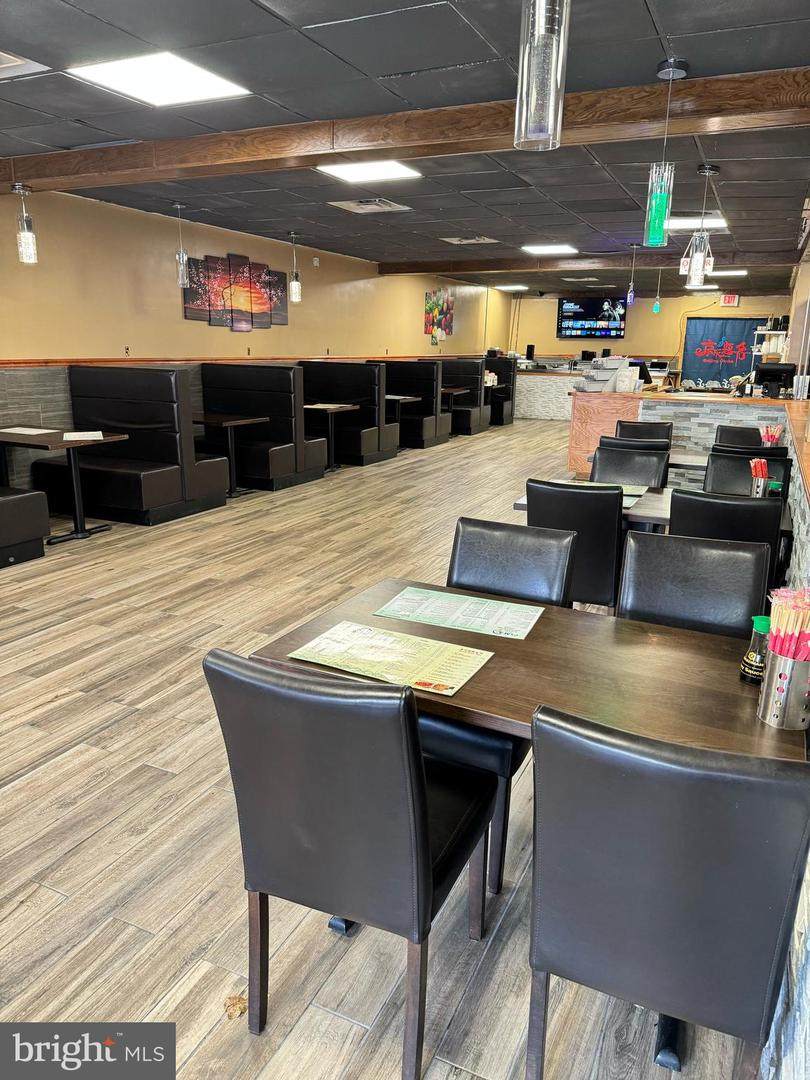 452 College Avenue - Photo 1